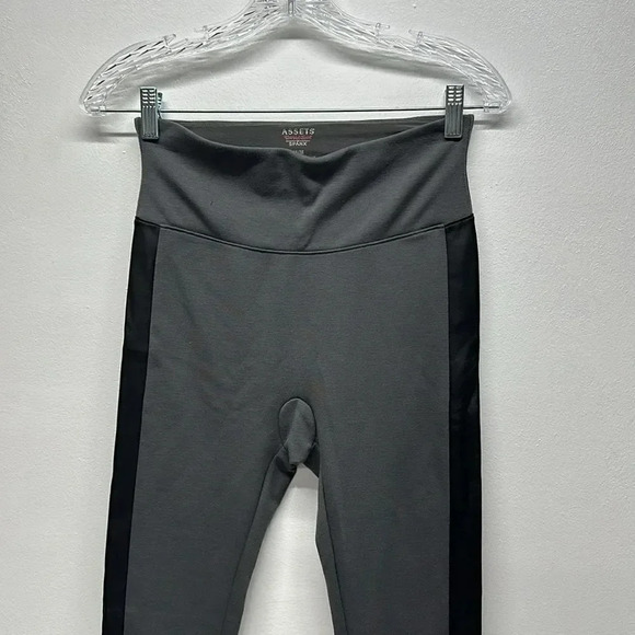 Spanx Assets Red Hot Label Leggings Pants Gray Faux Leather Stripe Size M Medium - Picture 2 of 6